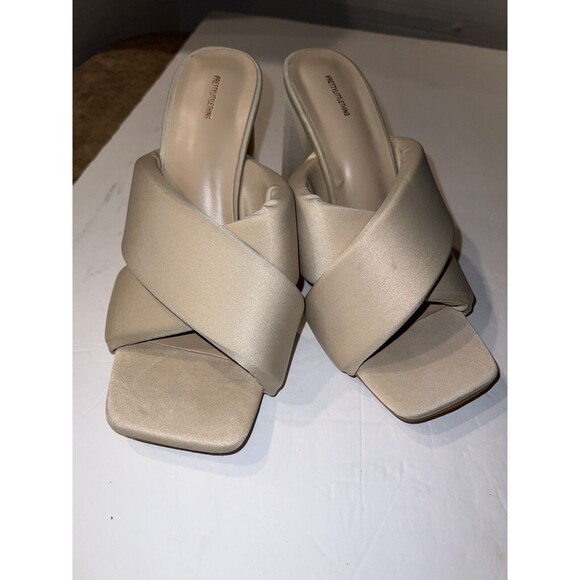 Pretty Little Thing Mules Womens Sz 7 Square Toe Block Heel Beige chunky Y2K - Picture 5 of 9